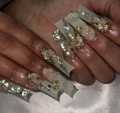 Charmed Nails, Quince Nails, Licensed Cosmetologist, Quinceanera Nails, Green Acrylic Nails, Colored Acrylic Nails, Glow Nails, Long Acrylic Nails Coffin, Long Square Acrylic Nails