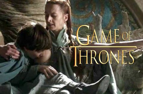 Game of thrones breastfeeding scene. Lysa Arryn, Game Of Thrones Episodes, Game Of Thrones Tv, News Memes, Hbo Game Of Thrones, Plot Twist, Film Books, Awkward Moments, Epic Games