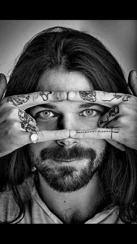 Biffy Clyro Tattoo, Simon Neil, Biffy Clyro, Christian Borle, Devil Horns, Movie Songs, Music Film, Great Bands, Good Looking Men