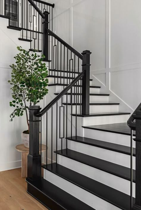 Farmhouse Foyer Staircase, Black And White Wooden Staircase, Black Farmhouse Staircase, Black Wooden Handrails For Stairs, Modern Painted Stairs, Black Modern Stairs, Stairs White And Black, White Stairs Black Metal Railing, Black Open Staircase