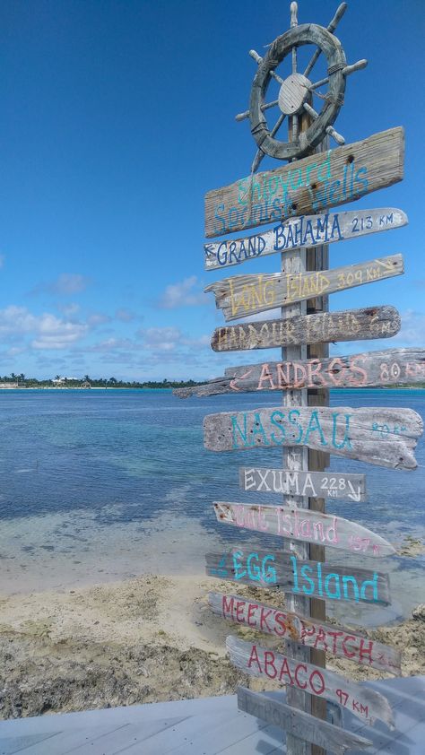 Tranquil View at low tide in Spanish Wells, Eleuthera, Bahamas! Spanish Wells Bahamas, Eleuthera Bahamas, Exuma Bahamas, Vacation Places, Bedroom Designs, Travel Inspo, In Spanish, Bahamas, Beautiful Blue