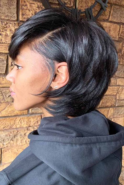 Layered Medium Bob #bobhairstyles #hairstyles #haircuts #bobhaircuts ❤️Modern bob hairstyles for black women are nothing but stylishness and practicality rolled into one! See how variously you can sport them: lots of short, medium, and shoulder length layered haircuts for natural and curly hair are here! ❤️ #lovehairstyles #hair #hairstyles #haircuts Layered Medium Bob, Symmetrical Bob, Bob Hairstyles For Black Women, Modern Bob Hairstyles, Layered Haircuts Shoulder Length, Modern Bob, Short Black Hair, Medium Bob, Pelo Afro