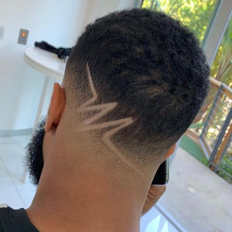 @objrdaily on Instagram: “Haters will say “is it real?” Yes guys, he cut it. It’s gone.  #odellbeckhamjr” Obj Haircut, Odell Beckham Haircut, Odell Beckham Jr Haircut, Hair Tattoo Men, Beckham Haircut, New Men Hairstyles, Boys Fade Haircut, Blowout Haircut, Fade Haircut Designs