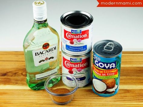 How to Make Coquito: Recipe Ingredients Easy Coquito Recipe, How To Make Coquito, Coquito Drink, Coquito Recipe, Traditional Spanish Recipes, Puerto Rican Foods, Puerto Rico Food, Boricua Recipes, Mix Drinks