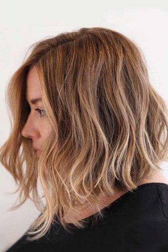 Mixed Textures Wavy Bob Naturally Wavy Long Bob, Wavy Layered Bob, Natural Wavy Bob, Melena Bob, Bob Hairs, Bob Hairstyle Ideas, Line Bob Haircut, Hairstyle Ideas Easy, Trendy Bob