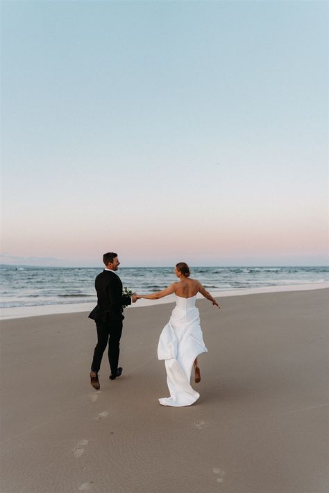 First Class Functions • Noosa Event & Wedding Creators | Our newlyweds Elle and Callan giving us wedding inspo that could be straight out of a Pinterest board 🌅 Gorgeous photography by… | Instagram Beachside Wedding, Sunshine Coast, Pinterest Board, Just Married, Beach Sunset, First Class, Wedding Inspo, Wedding Events, Wedding Planning