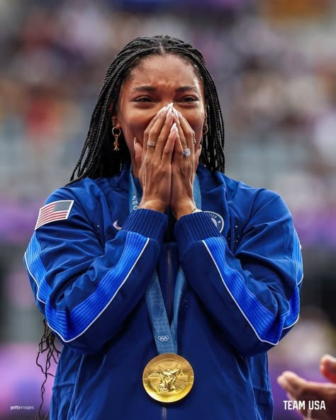 Winning Motivation, Tara Davis, Gabby Thomas, Athletic Motivation, Sha Carri Richardson, Sydney Mclaughlin, Graduation Inspiration, Athlete Motivation, Track Pictures