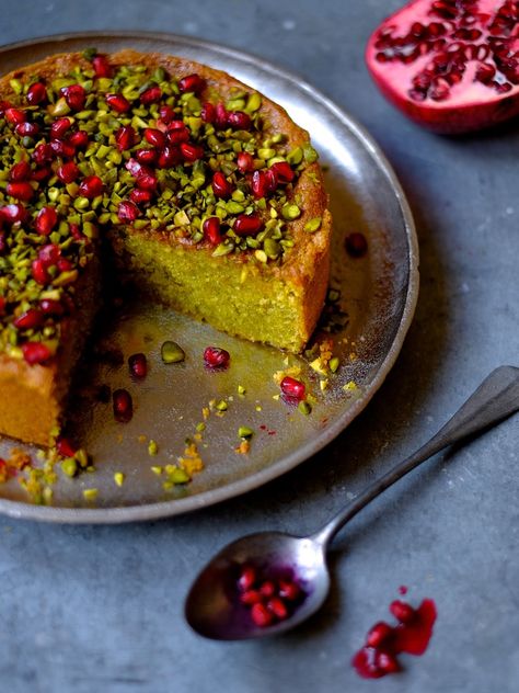 Pistachio and Pomegranate Cake —  Delicious and a feast for the eyes... | Dessert. My Sweet? Mais Oui! ~ Dessert Recipes | #desserts #DessertRecipe #pavlova | From: The Boy Who Bakes The Boy Who Bakes, Pomegranate Cake, Cake Pistachio, حلويات عربية, Boy Cake, Pistachio Cake, Persian Food, Pavlova, The Boy