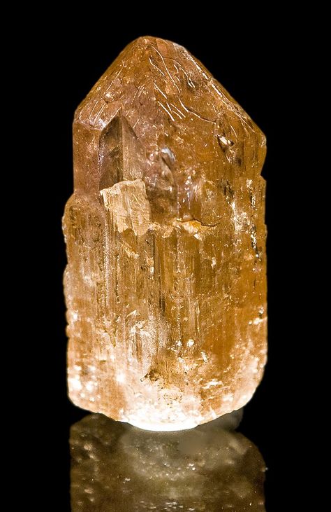 Topaz Stone Aesthetic, Topaz Crystal Aesthetic, Yellow Topaz Aesthetic, November Inspiration, Calendar November, Roman Calendar, Crystal Falls, Topaz Crystal, Crystal Aesthetic