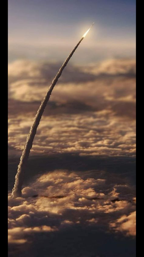 Nasa Space Shuttle, Earth Atmosphere, Tilt Shift, Universe Galaxy, Space Pictures, Space Program, Earth From Space, Space Nasa, Space Flight