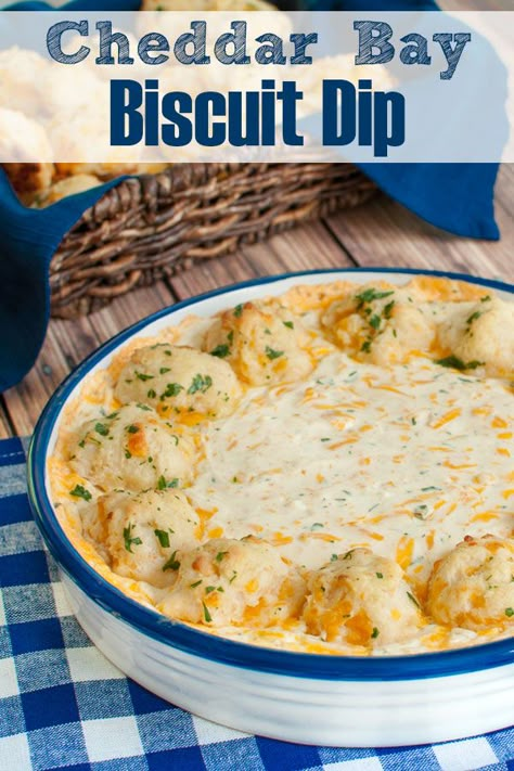 Gameday Snacks, Cheddar Cheese Dip, Crackers Appetizers, Summer Potluck, Cheddar Bay Biscuits, Diy Easy Recipes, Queso Cheddar, Buffalo Chicken Dip, Cheese Flavor