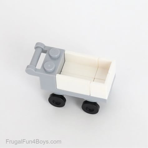 LEGO City Building Ideas - Frugal Fun For Boys and Girls Lego Shopping Cart, Little Lego Builds, Lego Cool Ideas, Small Lego Ideas, Mini Lego Ideas, Small Lego Builds, Lego Ideas To Build Instructions, Simple Lego Builds, Cute Lego Ideas