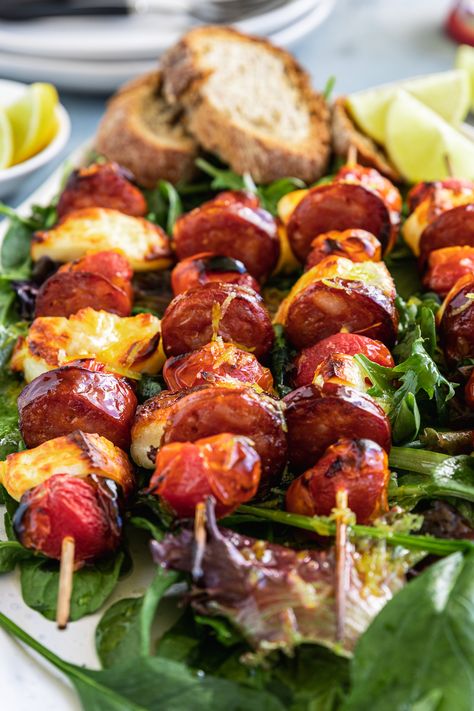 Haloumi Appetizers, Halloumi And Chorizo Recipes, Bbq Kebab Ideas, Halloumi Kebabs Skewers, Mediterranean Bbq Ideas, Bbq Starters, Easy Skewer Appetizers, Chorizo Appetizer, Easy Skewers