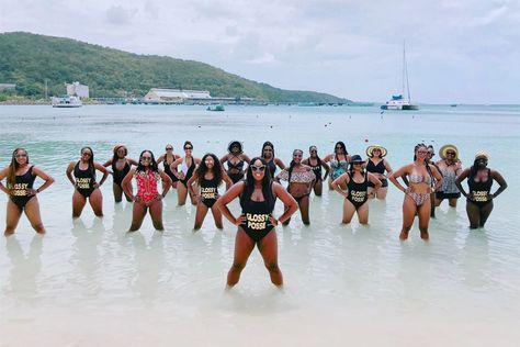 From TV Stars To Business Executives, This Group Of Women Defined ‘Leveling Up’ During A Supportive Weekend In Jamaica Jamaica Girls Trip, Moon Palace Jamaica, Yandy Smith, Sorority Photoshoot, Beach Trip Outfits, Girls Beach Trip, Jamaica Trip, Miami Vibes, Jamaica Resorts