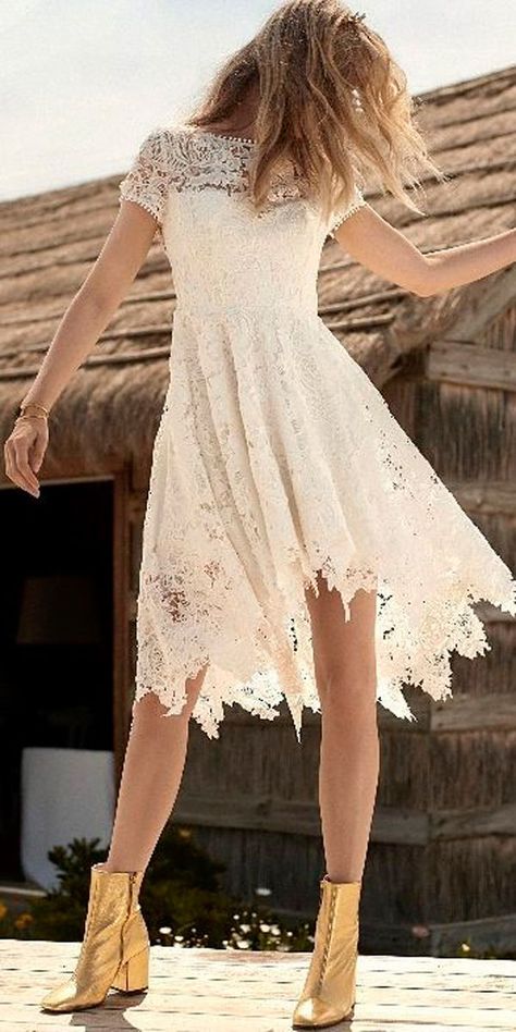 30 Bohemian Wedding Dress Ideas You Are Looking For ? bohemian wedding dress lace flowy short with sleeves illusion neckline rembostyling ? See more: http://www.weddingforward.com/bohemian-wedding-dress/ #weddingforward #wedding #bride #bohemianbride #bohemianweddingdress Short Boho Wedding Dress, Modest Shorts, Short Boho, How To Dress For A Wedding, Short Sleeve Wedding Dress, Lace Prom Dress, Bohemian Wedding Dress, Sleeve Wedding Dress, Lace Short