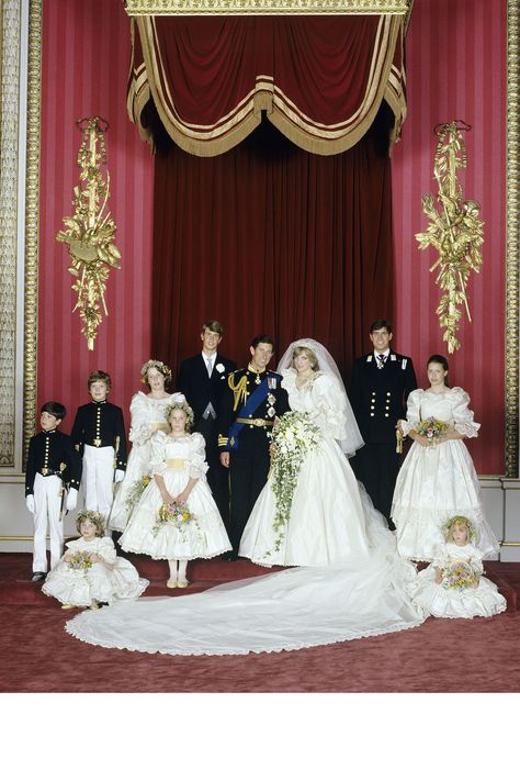 Princess Diana's Wedding: A Photo Retrospective- HarpersBAZAAR.com Charles And Diana Wedding, Princess Diana Wedding, Prince Charles And Diana, Wedding Royal, Prins William, Prinz Charles, Diana Wedding, Prins Harry, Princess Diana Family