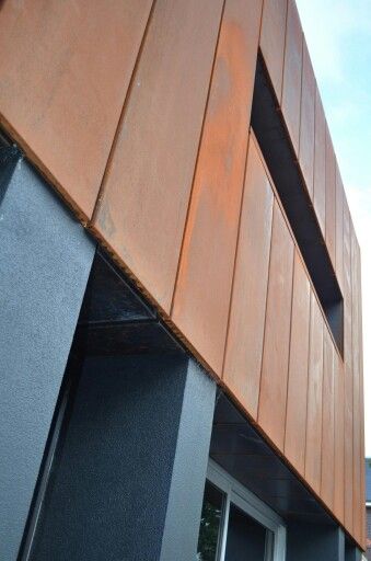 Clinic Facade, Copper Facade, Architectural Cladding, Copper Cladding, Small House Renovation, Building Cladding, Eccentric Home, Cladding Design, External Cladding