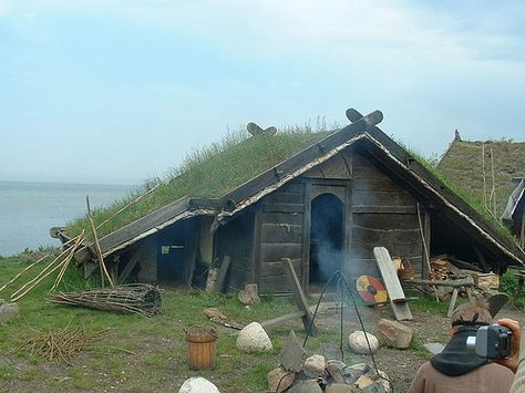 viking village | by dame09 Viking Village Concept Art, Vikings Architecture, Viking Farming, Vikings Clothes, Fantasy Moodboard, Viking Architecture, Viking Town, Viking Ideas, Viking Longhouse