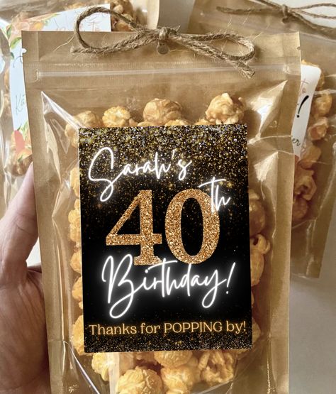 Your guests are sure to love these adorable stand-up customized popcorn bags! The bags come with a custom label already attached and pre-cut pieces of your choice of ribbon or twine. When your bags arrive, simply stuff with your favorite popcorn and pass out for all your guests to enjoy! Feel free to message me if you have any custom design requests.  PRODUCT DETAILS:  -Custom label and zip bag + ribbon/twine -Personalized 4"x3" glossy waterproof white or kraft brown labels -Standing zip pouches 45 Birthday Party Favors, 40th Birthday Party Favors Goodie Bags, 45th Birthday Party Favors, 60th Birthday Favors For Guests, Liquor Party Favors, Goody Bag Ideas For Adults, Birthday Goodie Bags Ideas For Adults, Adult Gift Bag Ideas Party Favors, Birthday Favors For Adults