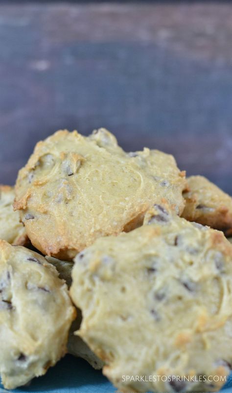 Chocolate Chip Cookie Clouds Fluffy Chocolate Chip Cookies, Cloud Cookies, Cookie Cottage, Super Cookies, Caramel Shortbread, Cookies Chocolate Chip, Homemade Chocolate Chips, Cookies Homemade, Choc Chip Cookies