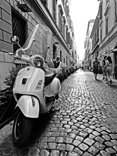 Rome. Italy. Vespa. Black and White. Photography. Art Lounge, Rome Photography, Italy Poster, Black And White Photo Wall, Black And White Picture Wall, Photography Black And White, White Pictures, Italy Aesthetic, Gray Aesthetic