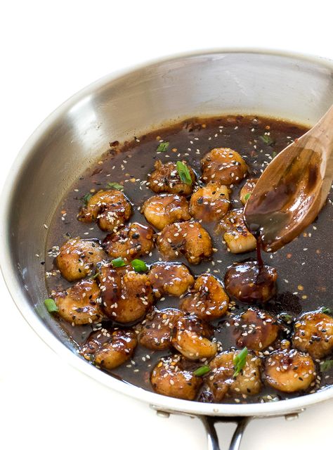 20 Minute Teriyaki Shrimp | chefsavvy.com Shrimp Asian, Teriyaki Recipes, Ww 2024, Make Teriyaki Sauce, Chinese Meals, Vegetable Chow Mein, Teriyaki Shrimp, Beef Fried Rice, Chef Savvy