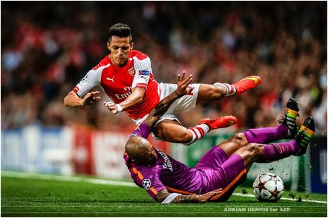 Danny Welbeck, Football Motivation, Tackle Football, Travel Photography Europe, Football Photography, Sport Woman Fitness, Summer Meal Planning, Kids Meal Plan, Sports Personality