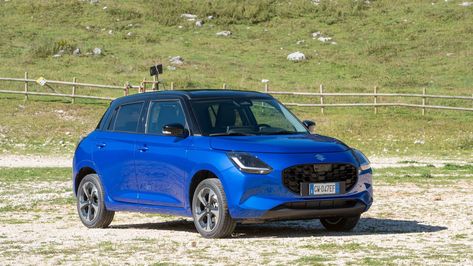 2025 Suzuki Swift Hybrid 4x4 AllGrip - DailyRevs #suzuki #swift #allgrip #suzukiswift #4x4 #awd #hatchback #suzukiitalia Suzuki Swift, Swift