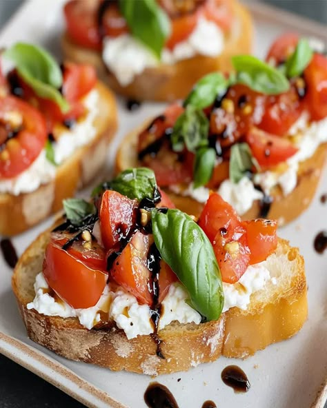 Gourmet Bruschetta with Creamy Goat Cheese and Balsamic Drizzle - optimal recipes Bruschetta Cream Cheese, Goat Cheese And Blackberry, Goat Cheese Dishes, Cream Cheese Bruschetta, Blueberry Goat Cheese Appetizer, Holiday Bruschetta, Sourdough Bruschetta, Roasted Goat Cheese, Snack Bar Party