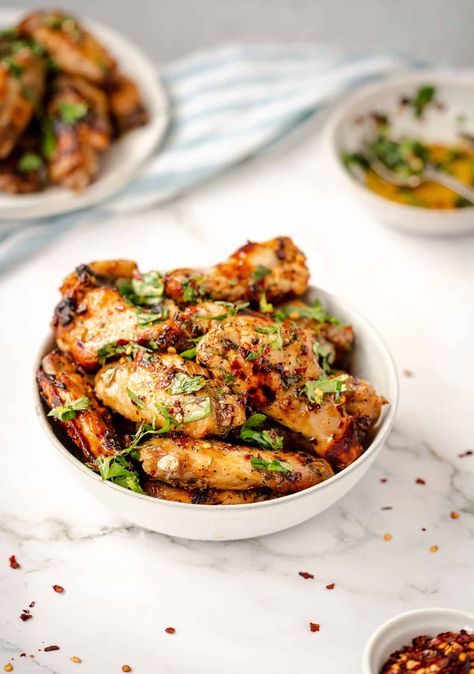 Italian Chicken Wings, Italian Style Chicken, Baked Italian Chicken, Zesty Italian Chicken, Italian Dressing Chicken, Zesty Chicken, Crispy Oven Baked Chicken, Baked Wings, Zesty Italian Dressing