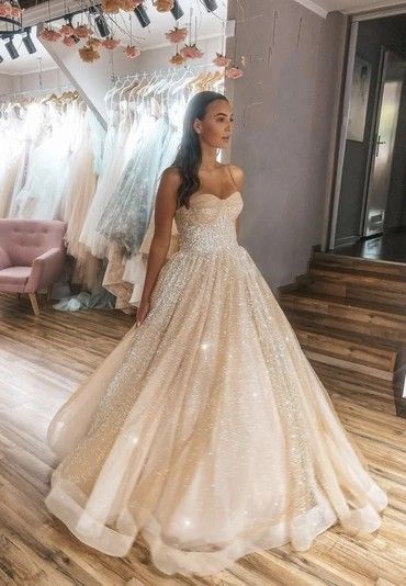 Sweet 16 Masquerade Party, Prom Dress Sparkly, Wedding Goth, Champagne Ball Gown, Sparkly Champagne, Dresses Long Formal, Champagne Evening Dress, Formal Prom Dress, Dream Prom