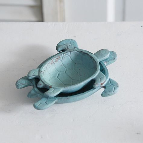 Clay Turtle, Sea Turtle Jewelry, Ceramic Turtle, Wood Platter, Small Turtles, Kitchen Candles, Iron Accessories, Turtle Jewelry, Jewelry Trinket