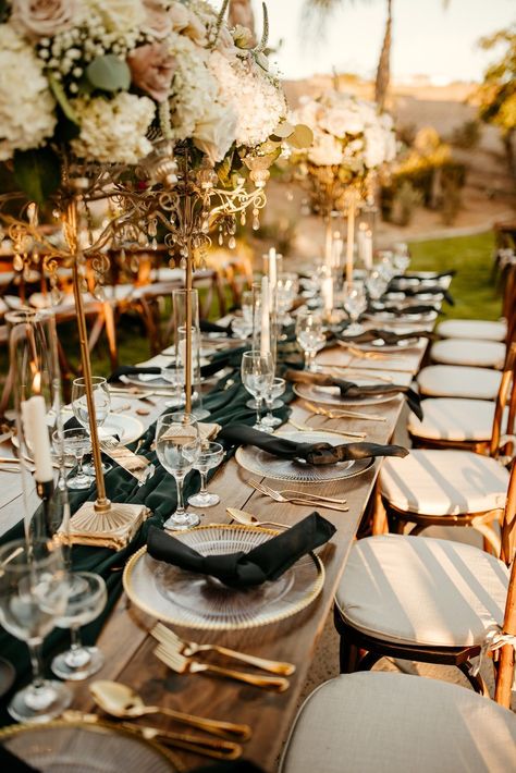 A stunning backyard wedding with romantic vibes and classy decor. Outdoor Classy Wedding, Classy Reception, Classy Wedding Ideas Romantic, Classy Reception Decor, Classy Decorations Party, Romantic Classy Wedding, Vintage Glam Wedding Aesthetic, Small Classy Wedding, Elegant And Classy Wedding Theme