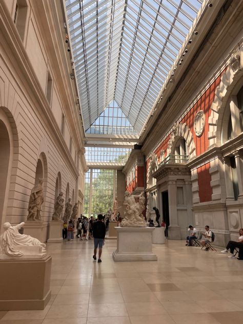 the met nyc, nyc, new york city, the metropolitan museum of art, brooklyn, dream life, things to do nyc, girls trip, nyc aesthetic, museum life Nyc Aesthetic, Metropolitan Museum, York City, Metropolitan Museum Of Art, Girls Trip, Dream Life, Art Museum, Brooklyn, New York City