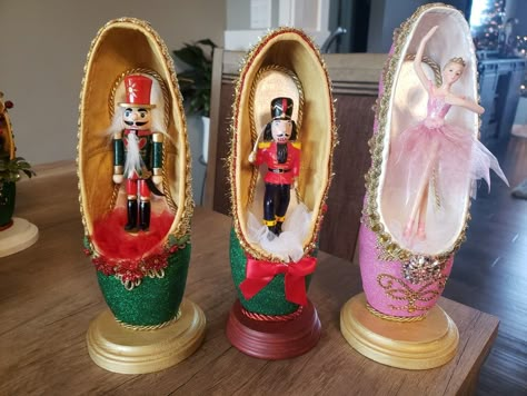 Painted Pointe Shoes Nutcracker, Pointe Shoe Decorations, Decorate Pointe Shoes, Simple Nutcracker Drawing, Nutcracker Pointe Shoe Decorating, Nutcracker Fundraiser, Pointe Shoe Decorations Ideas, Ballet Crafts, Nutcracker Gifts Ballet