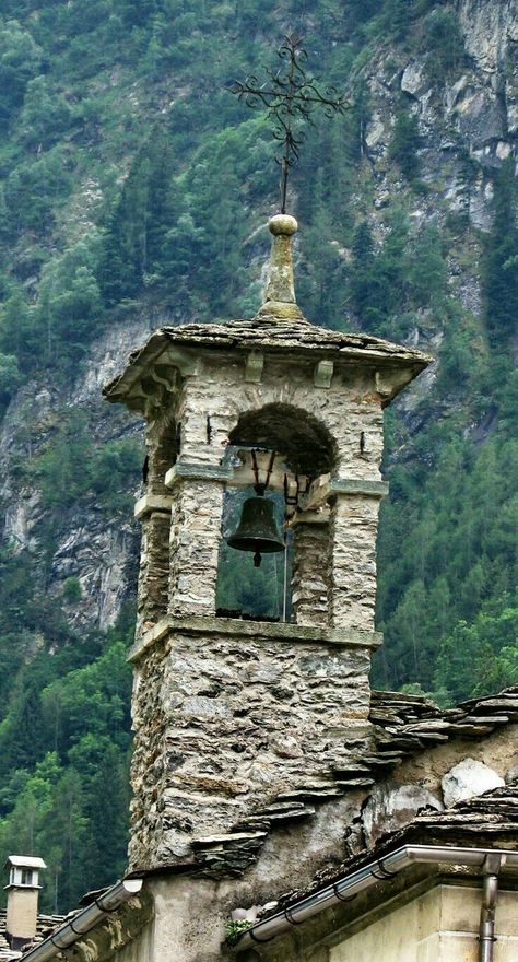 Monastery Aesthetic, Byzantine Architecture, Old Country Churches, Piedmont Italy, Castle Tower, Medieval Houses, Stone Masonry, Bell Tower, Regions Of Italy