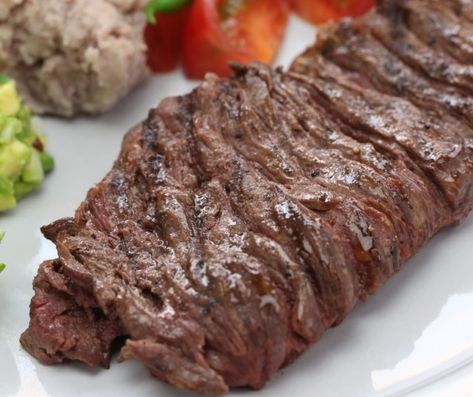 Air Fryer Skirt Steak - Fork To Spoon Air Fryer Skirt Steak, Black Pepper Steak, Emeril Air Fryer, Steak Salad Recipe, Heart Healthy Recipes Low Sodium, Grilled Steak Salad, Steak Dinner Recipes, Frozen Steak, Steak Sandwiches