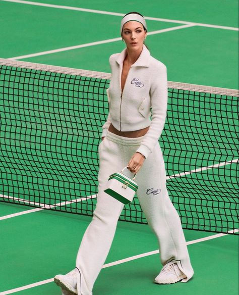 Sporty And Rich Aesthetic, Tennis Fashion Editorial, Mode Tennis, Vittoria Ceretti, Fashion Trend Forecast, Vintage Tennis, Sports Aesthetic, Tennis Fashion, Womens Tennis