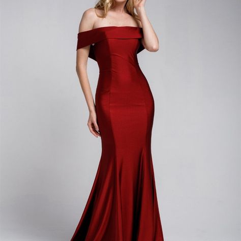 Braidsmaids Dresses Red, Red Evening Gowns Elegant, Red Maid Of Honor Dress, Red Bridesmaid Dresses Long, Cocktail Dress Classy Evening, Brown Prom Dress, Dark Red Bridesmaid Dresses, Bodycon Outfit, Bridesmaid Dresses Red Long