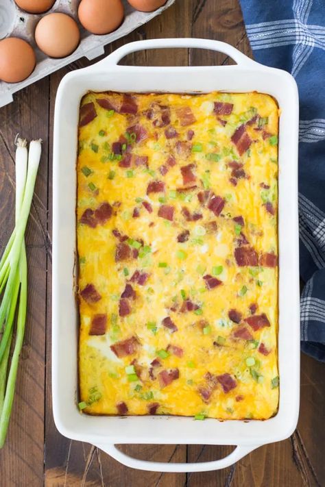 Casserole With Hashbrowns, Breakfast Casserole With Hashbrowns, Breakfast Casserole With Bacon, Bacon Brunch, Casserole With Bacon, Breakfast Casserole With Biscuits, Easy Breakfast Casserole Recipes, Hashbrown Breakfast Casserole, Kitchen Top