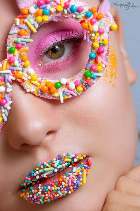 Sprinkle Photoshoot, Candy Girl Makeup, Candy Photoshoot Ideas, Candy Makeup Ideas, Candy Land Aesthetic, Sweets Photoshoot, Candy Editorial, Candy Portrait, Dream Girl Aesthetic