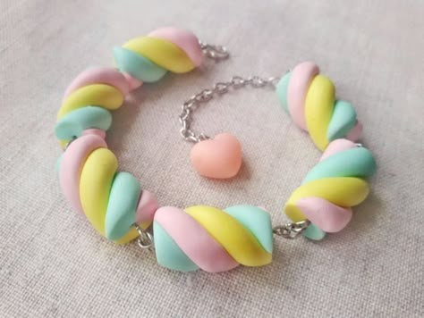 Clay Business, Fimo Kawaii, Kawaii Bracelet, Crea Fimo, Kawaii Charms, Pastel Bracelet, Pastel Jewelry, Candy Bracelet, Oc Design