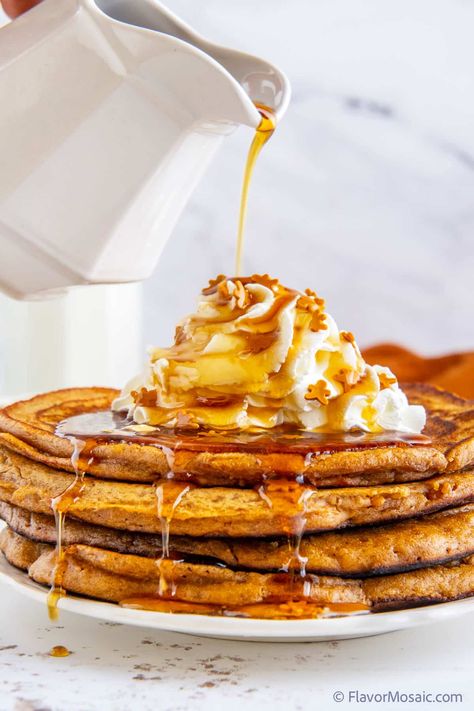 Homemade Pancake Mix Recipe, Pancake Mix Recipe, Homemade Pancake Mix, Gingerbread Pancakes, Gingerbread Syrup, Flavored Pancakes, Gluten Free Gingerbread, Vegan Gingerbread, Savory Crepes