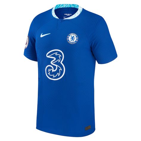 Show everyone that you're the number one fan of Chelsea with this 2022/23 Home Authentic Jersey from Nike. The jersey features ventilated mesh inserts to keep you cool and comfortable as the game heats up. The jersey displays heat-sealed Chelsea graphics on the left chest so that your can keep your team close to you heart. The jersey has an authentic look so you can feel like you're a part of Chelsea. Camisa Chelsea, Chelsea Jersey, Chelsea Football Shirt, Nike Azul, Chelsea Nike, Chelsea Soccer, Jersey Display, Match Collection, Football Stars