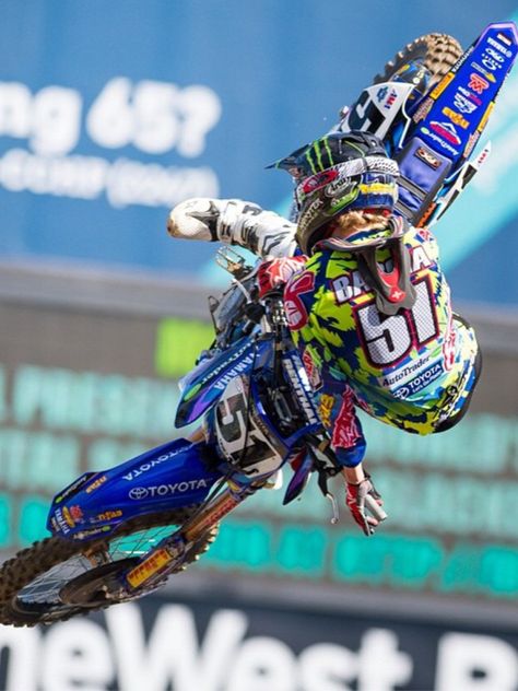 Justin Barcia Justin Barcia, Motocross Photography, Dirt Bike Quotes, Bike Humor, Bike Freestyle, Motocross Tracks, Ktm Dirt Bikes, Yamaha Dirt Bikes, Freestyle Motocross