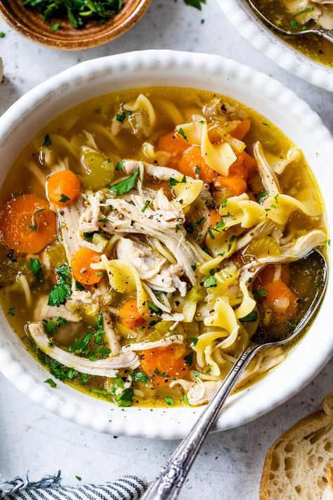 Skinnytaste Soup, Instant Pot Chicken Noodle Soup, Instant Pot Chicken Noodle, Chicken Barley Soup, Instant Pot Soup, Chicken Noodle Soup Homemade, Noodle Soup Recipes, Soup Recipes Chicken Noodle, Skinny Taste Recipes