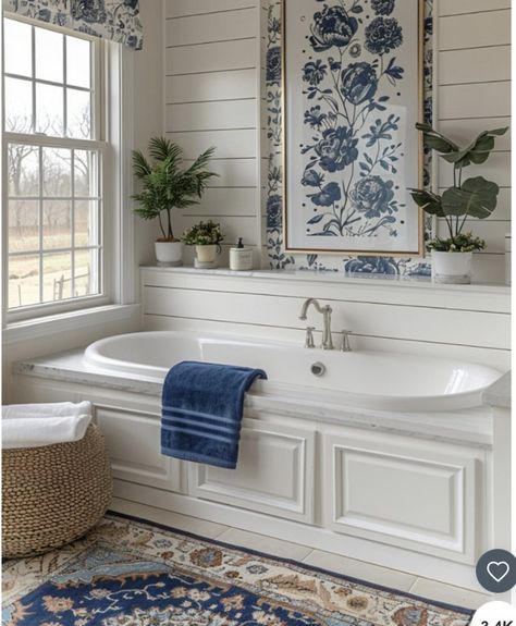 Shiplap Bathroom Ideas, Baños Shabby Chic, Shiplap Bathroom, Decorating House, Pretty Bathrooms, Bathroom Farmhouse Style, Cottage Bathroom, Coastal Bathrooms, Bathroom Design Inspiration