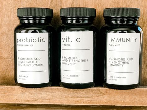 Medicine Bottle Label Design, Cute Vitamin Storage, Vitamin Organization Ideas Pill Bottles, Aesthetic Vitamin Storage, Vitamin Bottle Organization, Supplement Organization Ideas, Vitamin Organization Ideas, Vitamin Storage Ideas, Cleaner Organization