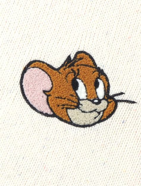 Senior Patches, Cute Couple Gifts, Learn Embroidery, Embroidery Motifs, Indian Dress, Tom And Jerry, Fabric Paint, Embroidery And Stitching, Cartoon Design