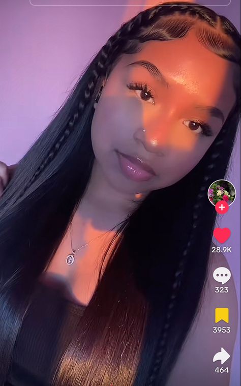 Hair Styles Without Hair Ties, Hairstyles With Edges Straight Hair, 2 Braids In Front With Hair Down, Side Part With Edges, Baddie Hairstyles Straight Hair, Flat Ironed Hairstyles, Cute Hairstyles For School, Mixed Curly Hair, Sew In Hairstyles